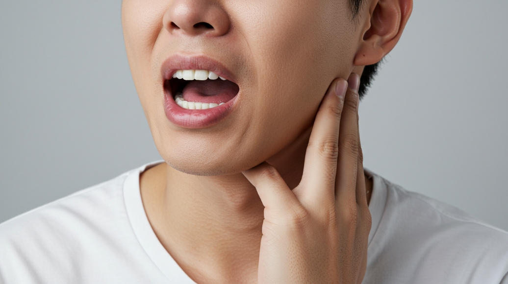 입을 열고 닫을 때 소리 및 통증