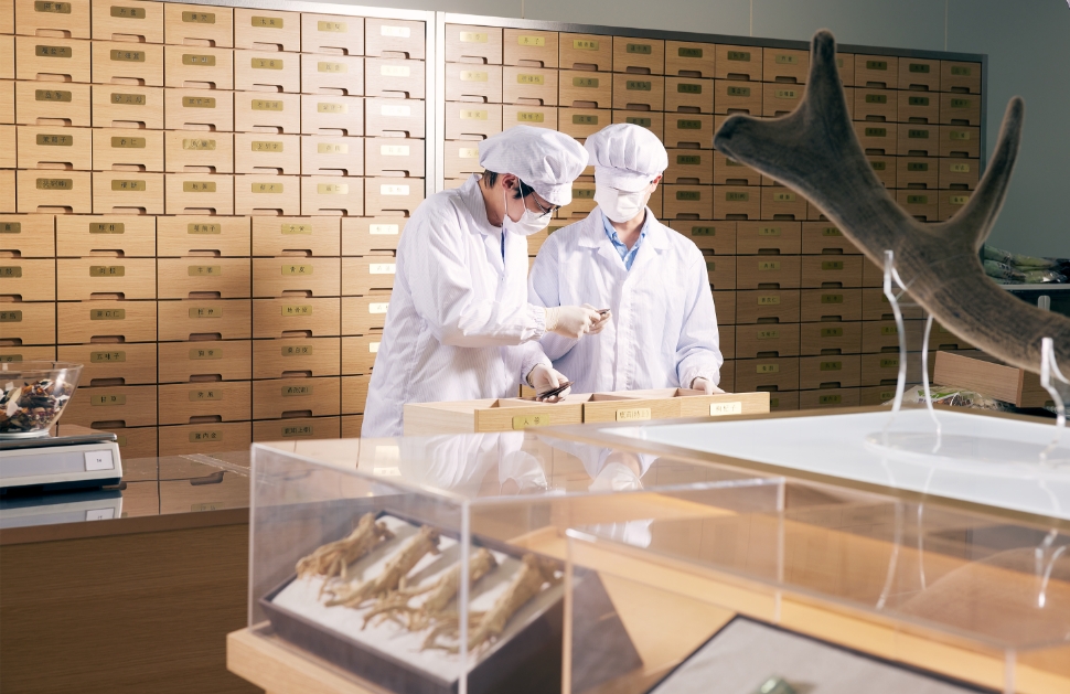 한약방안 의료진